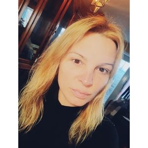 Meet your Posher, Isabelle